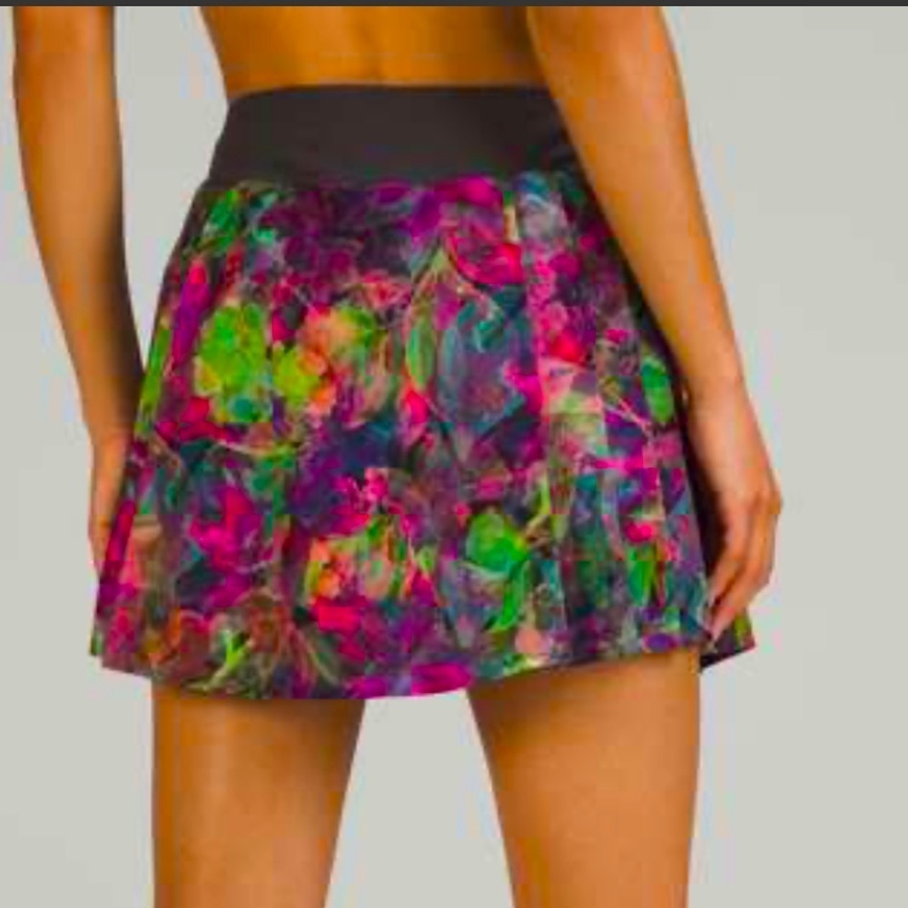 LULULEMON SIDE PLEAT HIGH RISE TENNIS SKIRT/SKORT SIZE 12 MULTICOLOR NWT